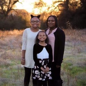 Meet your Posher, Lanitra